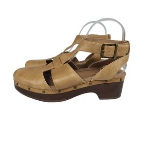 Vionic Faye tan leather closed toe sandals with ankle strap size 7